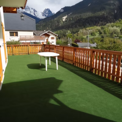 Moquette extérieur sur plots – Terrasse et Balcon – Vert – Rouleau de 1,33m x 24m