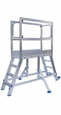 Plateforme Alu entre banches 4 marches 55 x 55 cm Hauteur 1.00 m