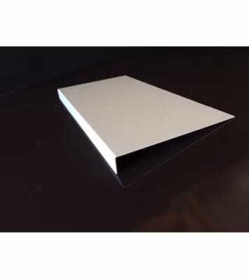 Bande de rive Blanc Pur, RAL 9010 Brillant, épaisseur 1 mm, 1 pli retour 2cm , Largeur  7 cm , Longueur 140 cm