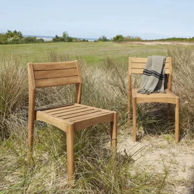 Lot de 2 chaises de jardin en teck massif