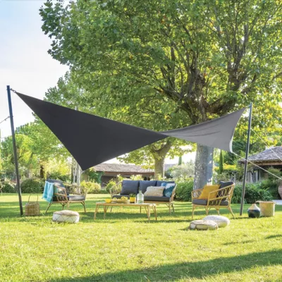 Voile d&rsquo;ombrage triangulaire Shae Ardoise – Hespéride