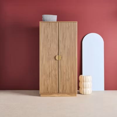 Dressing décor bois de manguier rainuré 2 portes – 90 x 59 x 179.5 cm – Celian
