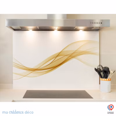 Crédence cuisine fond de hotte Courbe dorée – Verre trempé – L 70 cm x H 60 cm – MaCrédenceDéco