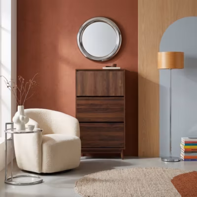 Meuble à chaussures scandinave décor bois noyer 3 portes abattantes capacité 18 paires de chaussures