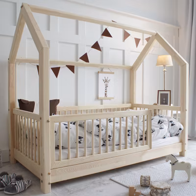 Lit cabane 90×190 barrière et sommier inclus pieds 5 cm Florie Bois