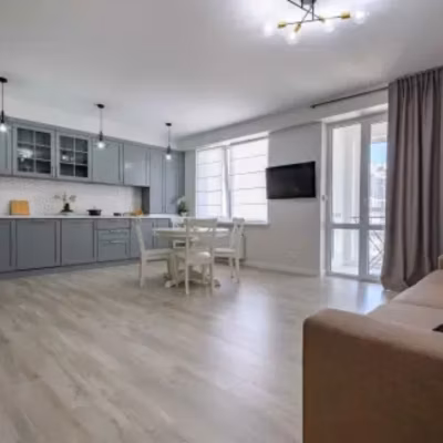 Revêtement de sol vinyle SPC Sovereign Crescent Oak AV084 (2,43 m²/boîte), effet bois et chanfrein sur les 4 côtés